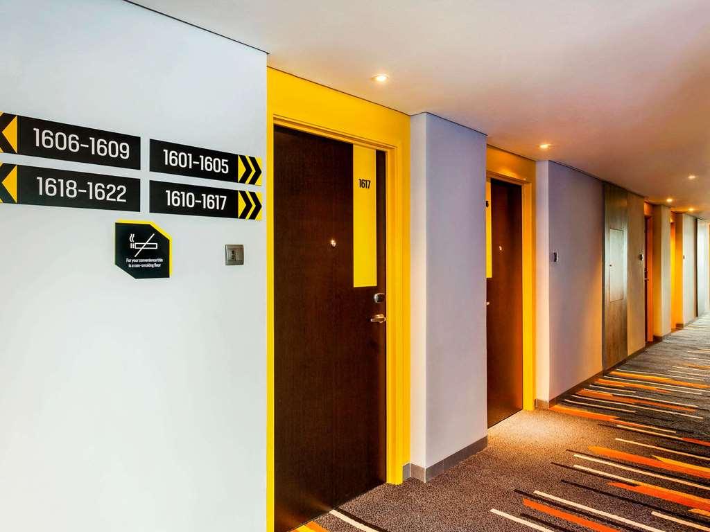 Отель Ibis Styles Bekasi Jatibening Номер фото